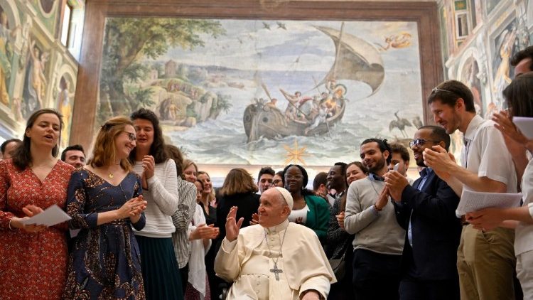 Papa Francisco: ''política é reflexão, formulação de um projeto comum''