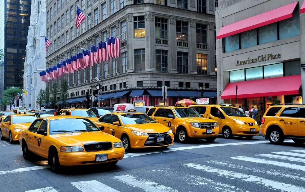 Uber surpreende mercado e fecha acordo com os taxis de NYC