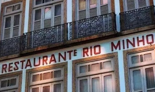 Restaurante Rio Minho, mais antigo do Rio, reabre seu salão principal