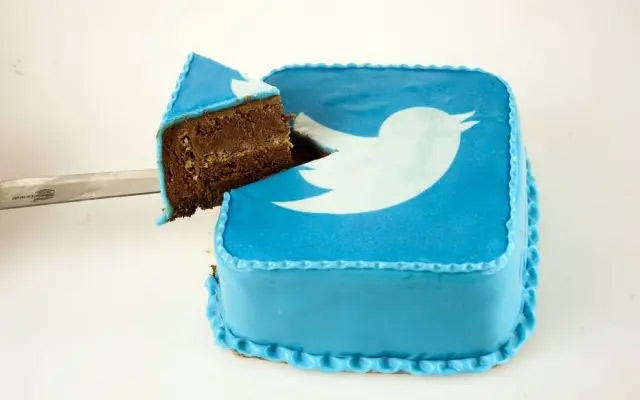 Twitter chega aos 15 anos tentando se reinventar, mas sucesso está em xeque